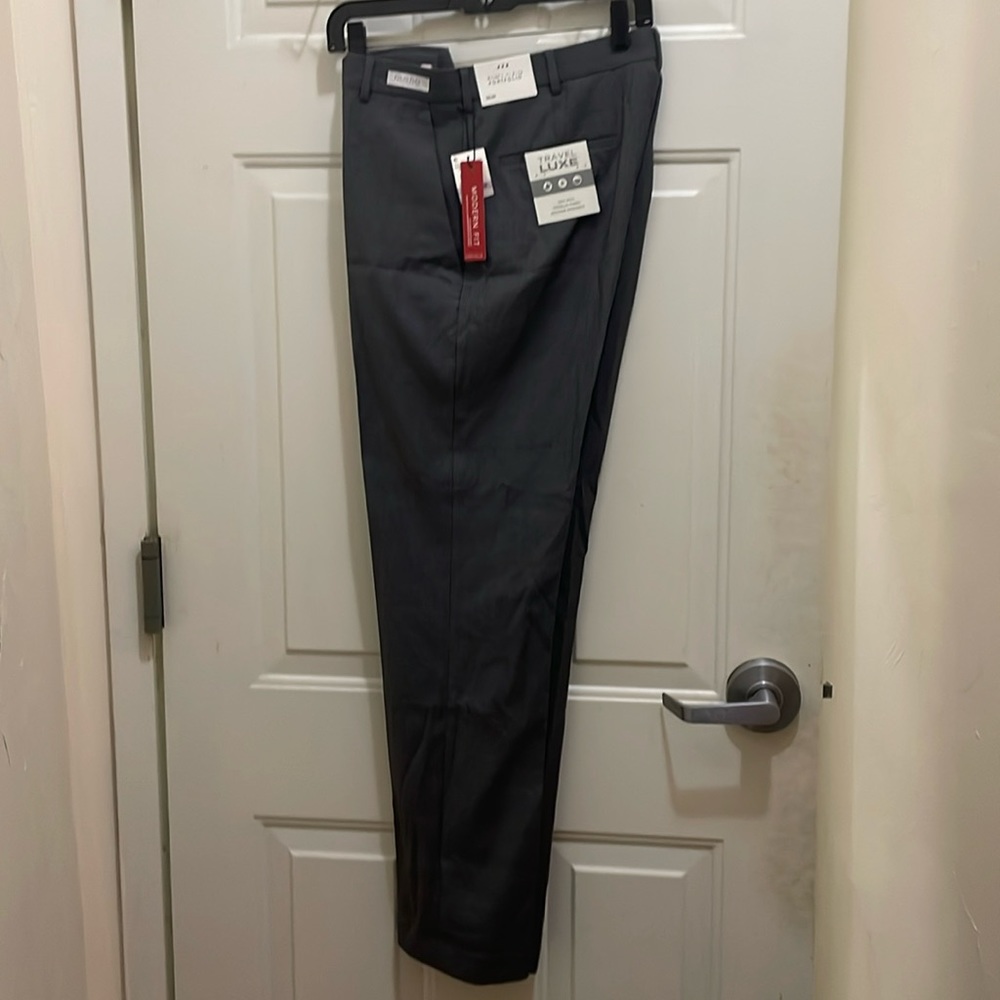 PERRY ELLIS: NWT, Fog heather dress slacks 32x32. 77%Polyester, 23%Rayon;